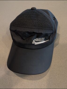 Nike Black Men's Athletic Cap with White Logo